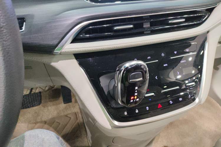 Used Buick GL8 2023 ES Lu Zun Comfort Model