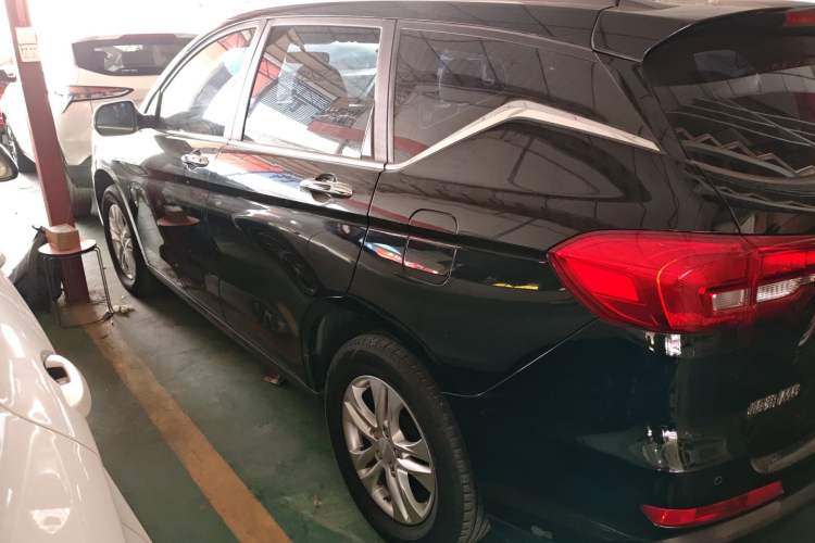 Used Haval M6 2019 1.5T DCT Two-Wheel Drive Elite Version China V Standard
