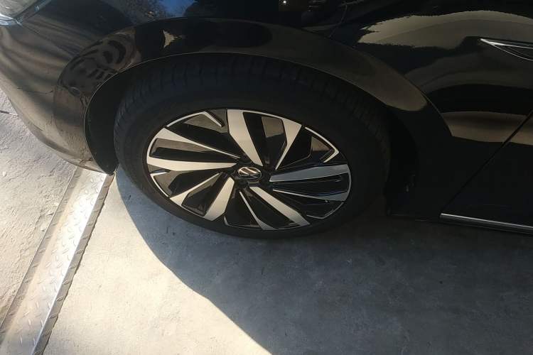 Used Volkswagen Passat 2022 380TSI Flagship Edition
