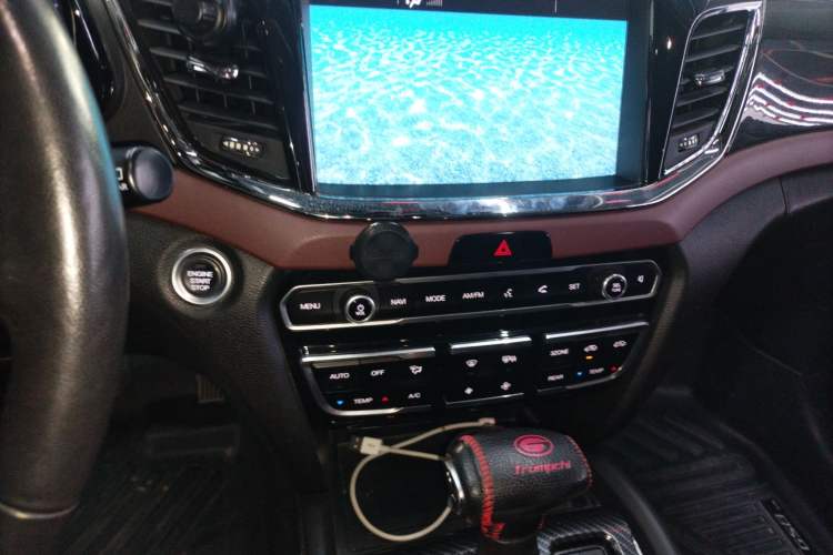 Used GAC Trumpchi GS8 2017 320T Two-Wheel Drive Luxury Smart Connectivity Version (7 Seats)
