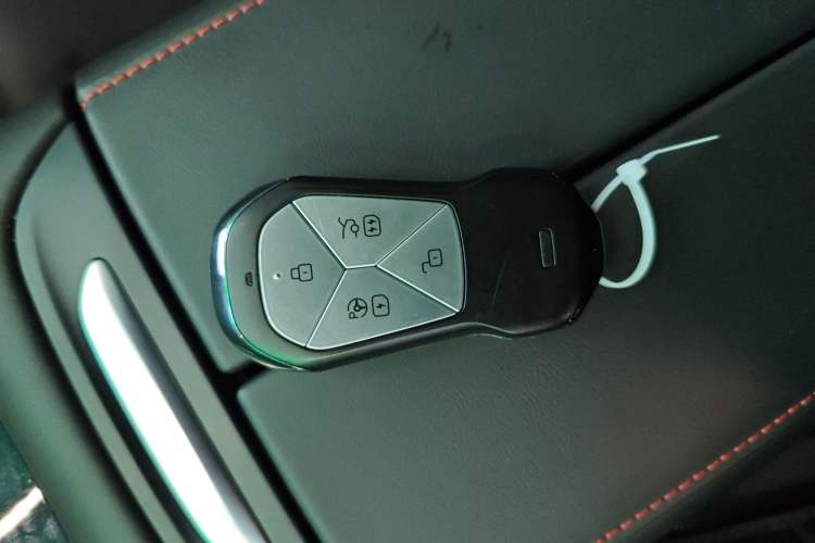 Used XPeng P7 2022 670E+
