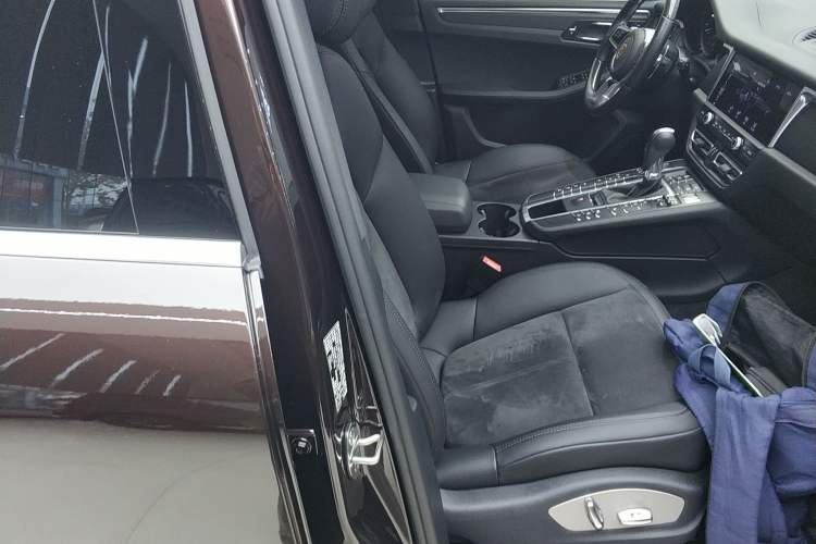 Used Porsche Macan 2021 Macan 2.0T