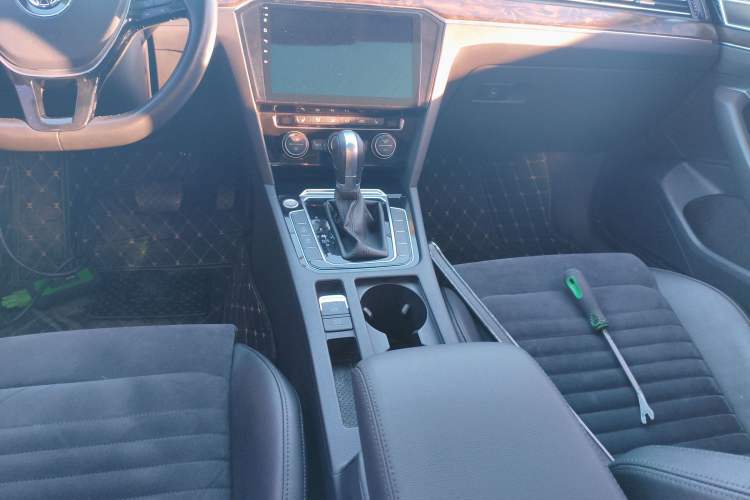 Used Volkswagen Magotan 2018 330TSI DSG Luxury Model