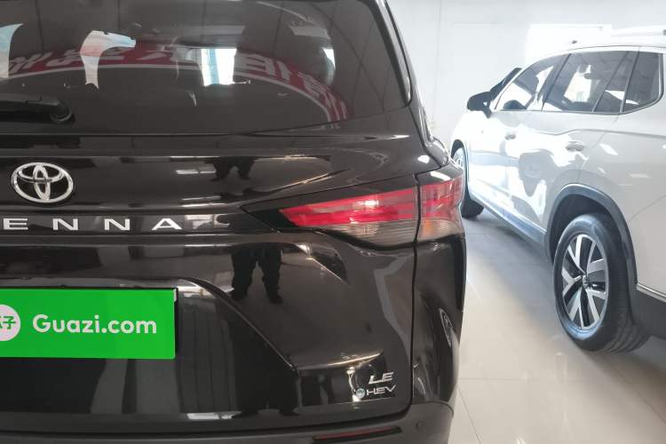 Used Toyota Sienna 2024 2.5L Hybrid Comfort Edition
