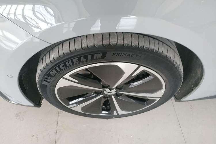 Used Nio ET5T 2023 75 kWh Touring