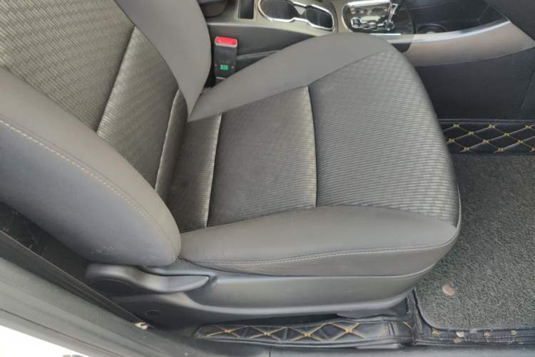 Used SsangYong Korando 2014 2.0L Gasoline Two-Wheel Drive Automatic Elite Navigation Edition