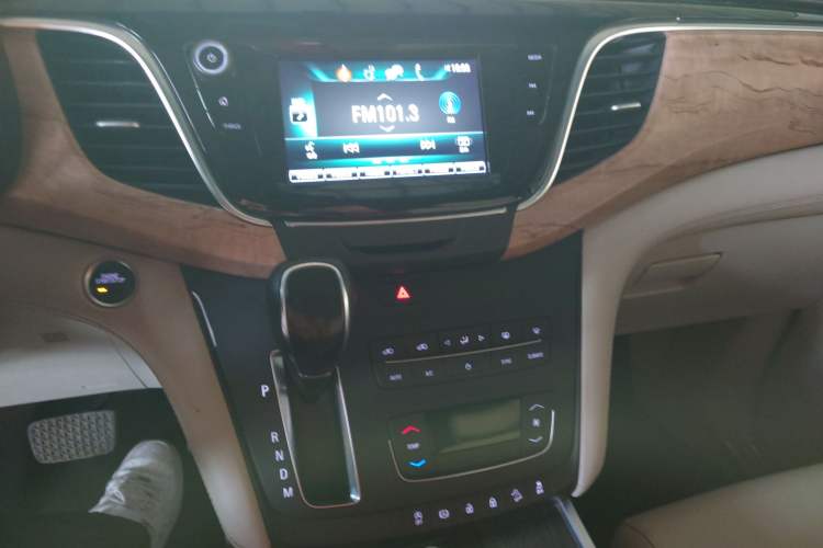 Used Buick GL8 2018 ES 28T Comfort Model China VI Standard
