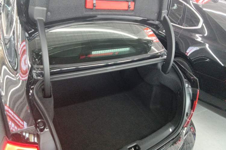 Used Volvo S90 2018 T5 Prestige Edition