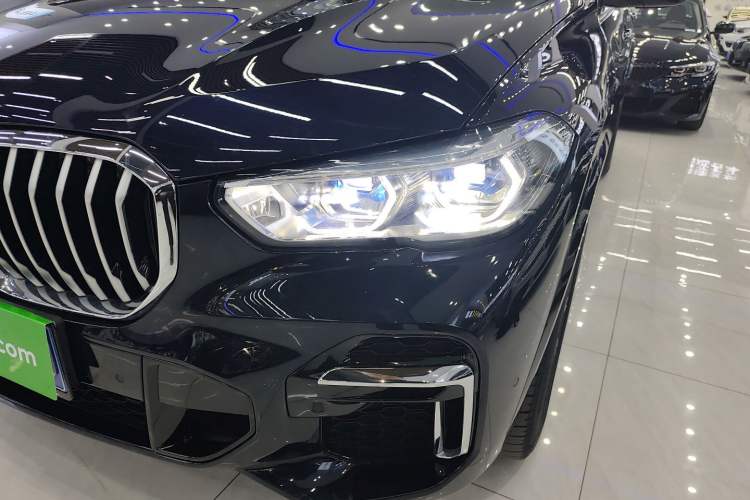 Used BMW X5 2022 Restyled xDrive 30Li Luxury Version M Sport Package
