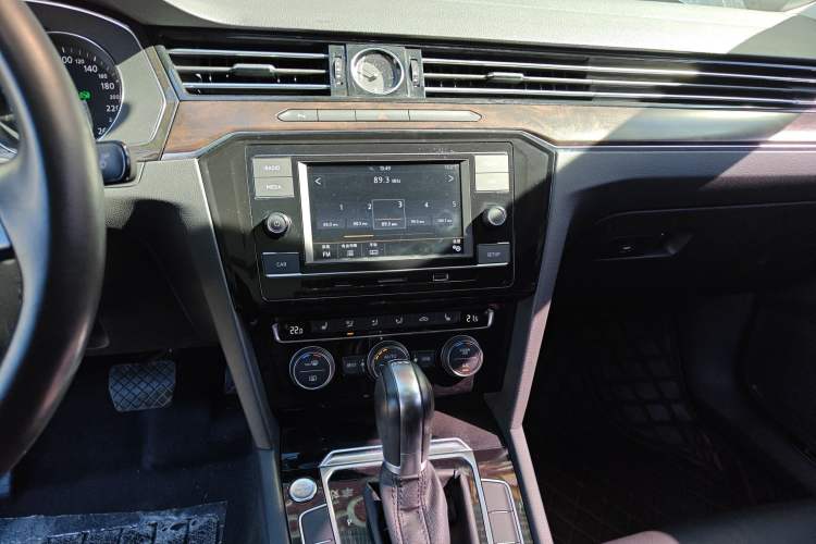 Used Volkswagen Magotan 2018 Facelift 380TSI DSG Luxury Version
