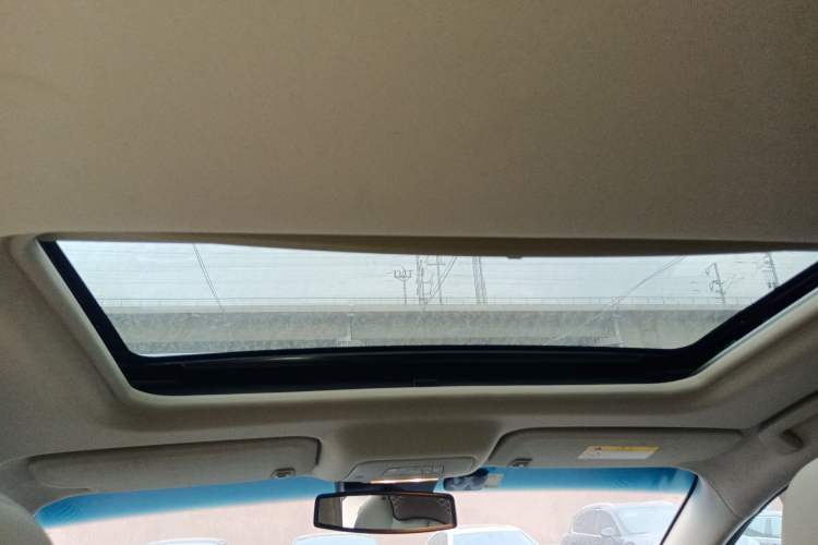 Used Buick GL8 2018 28T Luxury Model China VI Standard
