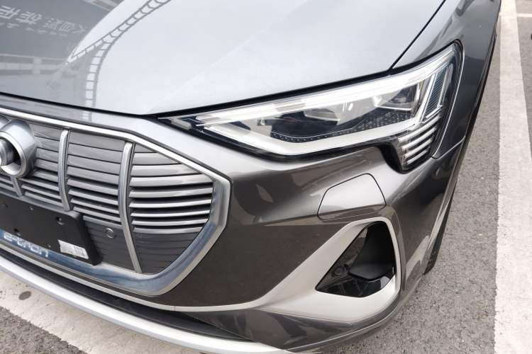 Used Audi e-tron 2021 50 quattro Luxury Edition
