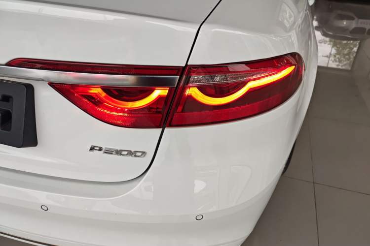 Used Jaguar XFL 2023 XFL 2.0T P250 Two-Wheel-Drive Luxury Deluxe Edition
