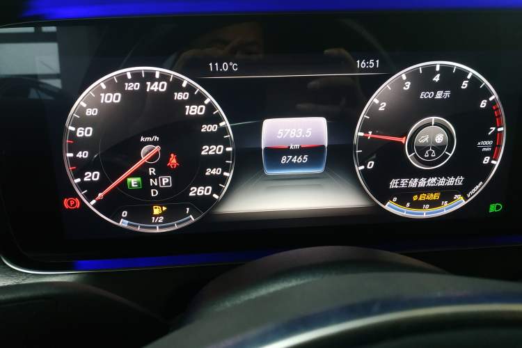 Used Mercedes-Benz E-Class 2017 E 300 L Sporty and Stylish Model
