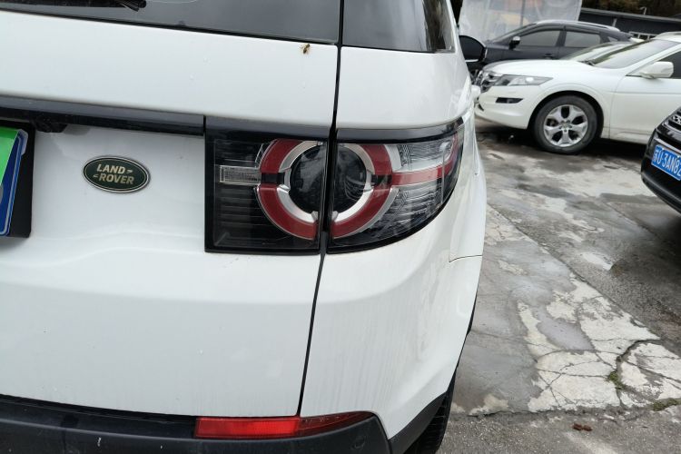 Used Land Rover Discovery Sport 2019 240 PS PURE Edition China VI Standard
