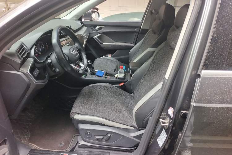 Used Audi Q3 2021 35 TFSI Fashion Dynamic Model
