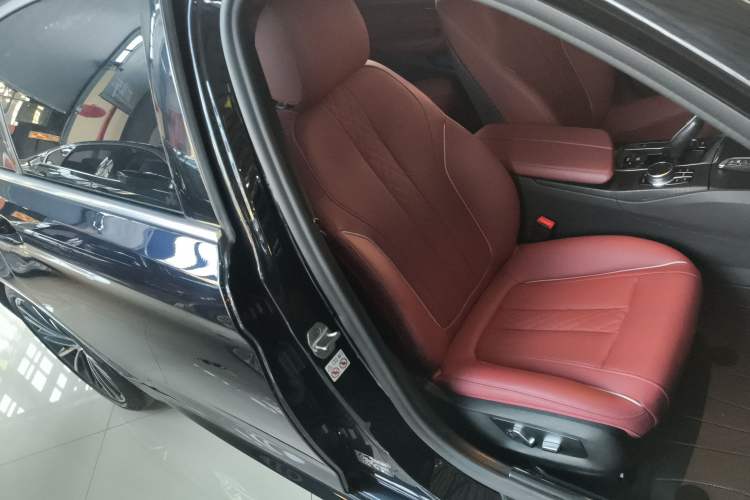 Used BMW 5 Series 2021 530Li Leading Model M Sport Package