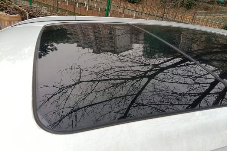 TDK.VehicleDetails.img