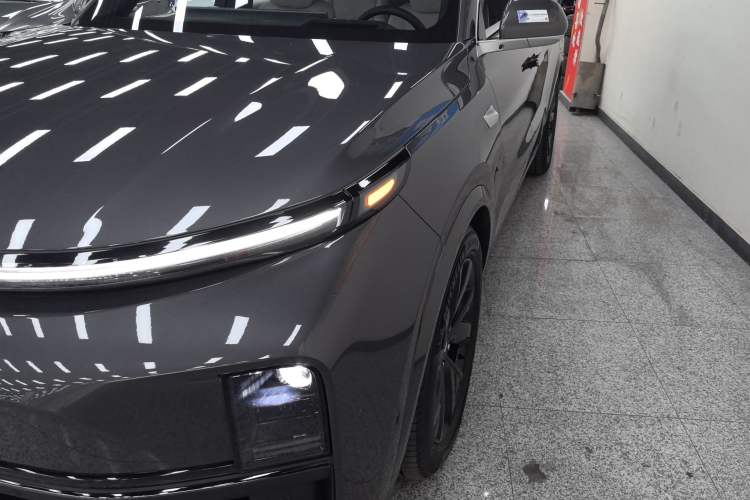 Used Li Auto L8 2023 Pro Model
