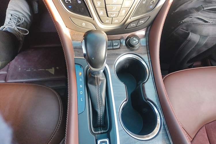 Used Buick Envision 2017 28T Four-Wheel Drive Elite Model
