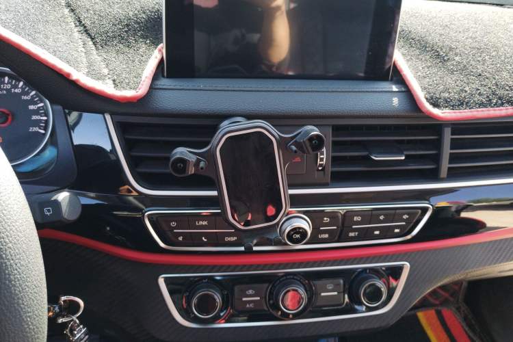 Used FORTHING T5 2021 1.5T Automatic Comfort Version
