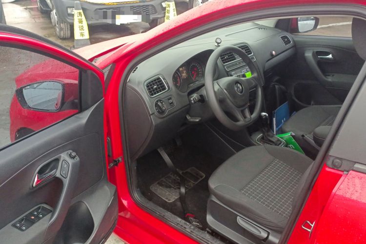 Used Volkswagen Polo 2014 1.6L Automatic Comfort Edition
