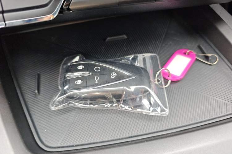 Used Changan X5 PLUS 2024 1.5T DCT ZhiZun Version
