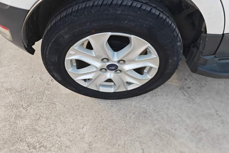 Used Ford EcoSport 2013 1.5L Automatic Fashion Model
