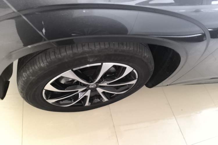 Used Changan UNI-Z New Energy 2024 Blue Whale Smart Electric iDD 125km Beyond Edition
