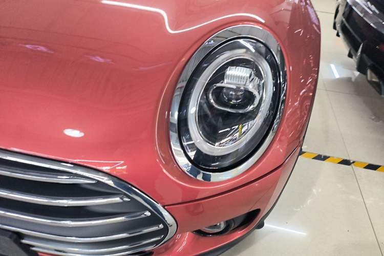 Used  Clubman 2021 1.5T COOPER Connoisseur
