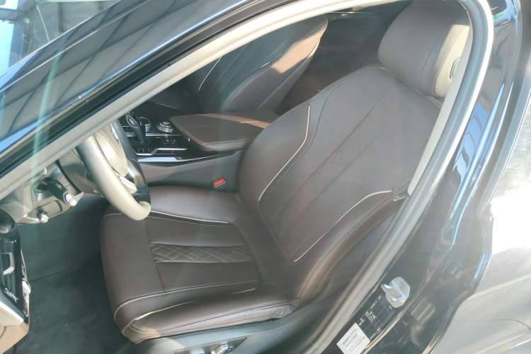 Used BMW 5 Series 2021 525Li Luxury Package
