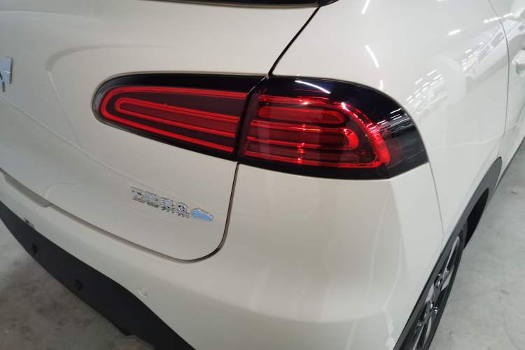 Used Wuling Bingo PLUS 2024 330 km Range Five-Seater Version
