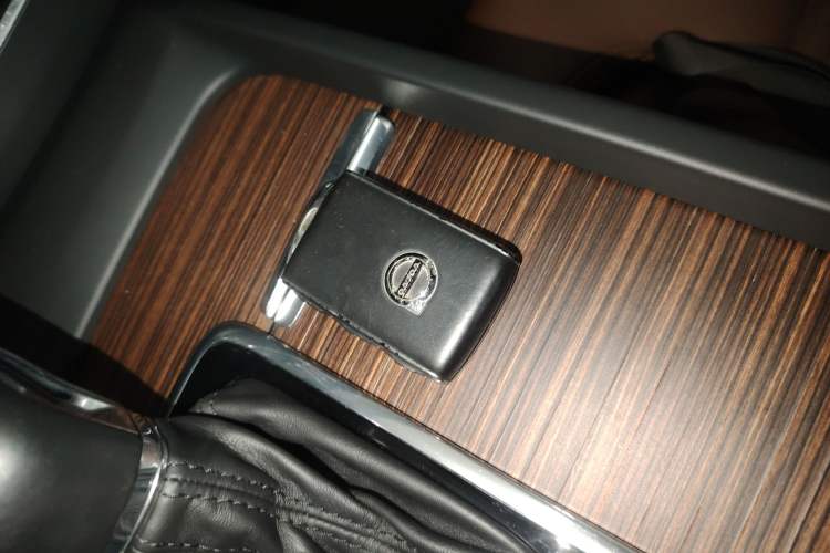 Used Volvo XC60 2021 T5 4x4 Smart Luxury Edition