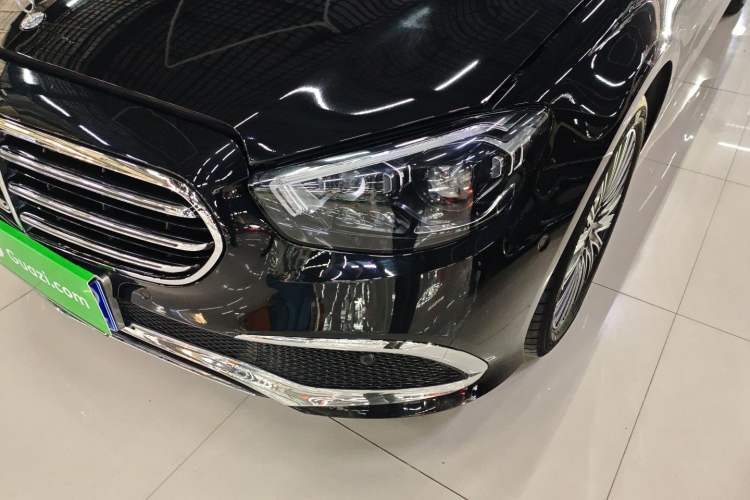 Used Mercedes-Benz E-Class 2016 E 200 L
