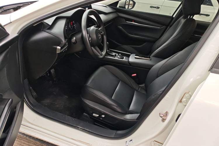 Used Mazda Mazda 3 Axela 2021 1.5L Automatic ZhiMei Edition
