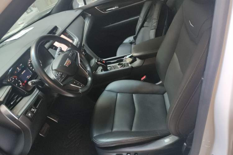 Used Cadillac XT5 2022 2.0T Four-Wheel Drive Luxury Version (Hummingbird Edition)
