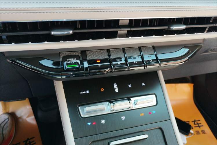 Used Lincoln Corsair 2023 2.0T Two-Wheel Drive Luxury Edition
