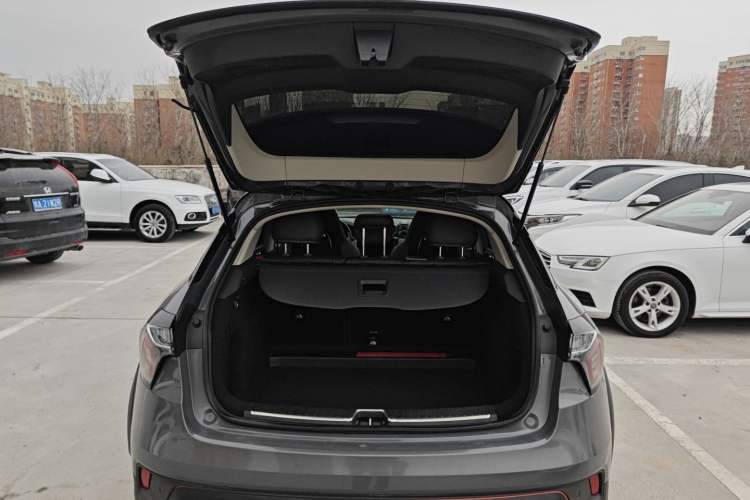 Used Lynk & Co 02 2018 1.5T DCT Two-Wheel Drive Zhaopu Version China V Standard