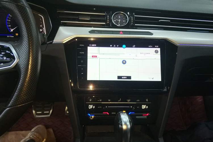 Used Volkswagen Magotan 2023 2 Million Units Limited Edition 330TSI DSG Leading Version
