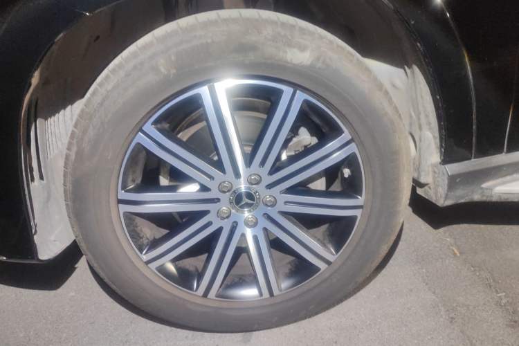 Used Mercedes-Benz GLE 2024 Refreshed GLE 350 4MATIC Stylish Edition