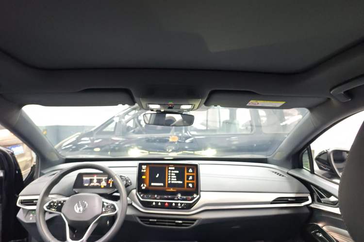 Used Volkswagen ID.4 CROZZ 2021 Long-Range Lite PRO Two-Wheel Drive Version
