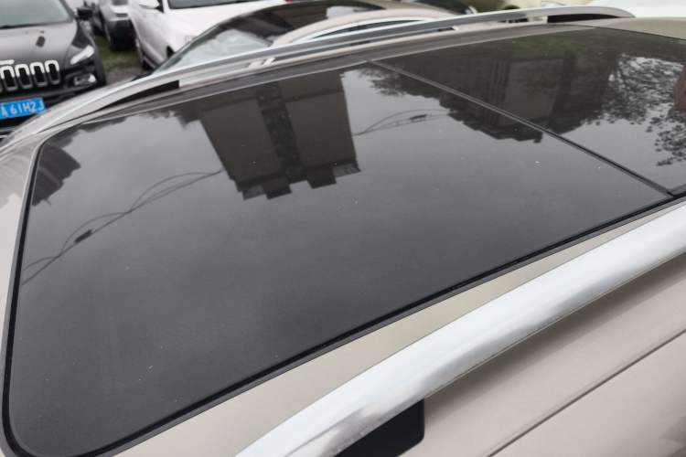 Used Volkswagen Tiguan 2015 1.8TSI Automatic All-Wheel-Drive Luxury Model