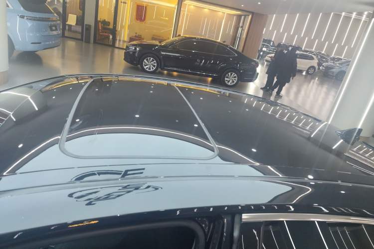 Used Toyota Camry 2021 2.0G Luxury Edition
