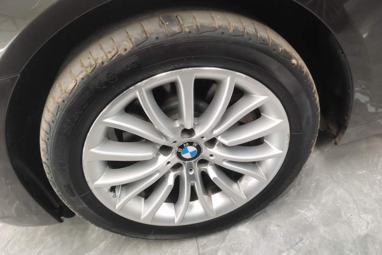 Used BMW 5 Series 2014 525Li Luxury Design Package