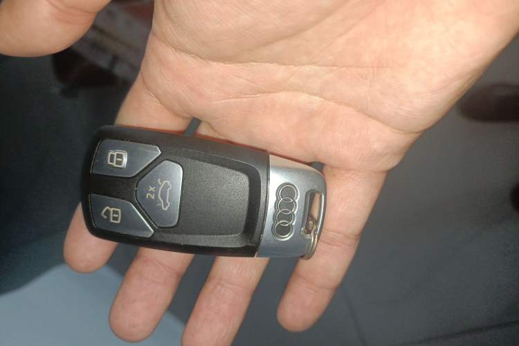 Used Audi Q5L 2020 Updated 40 TFSI Prestige Fashion Edition