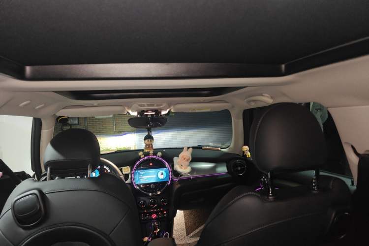 Used MINI MINI 2022 1.5T COOPER Artist
