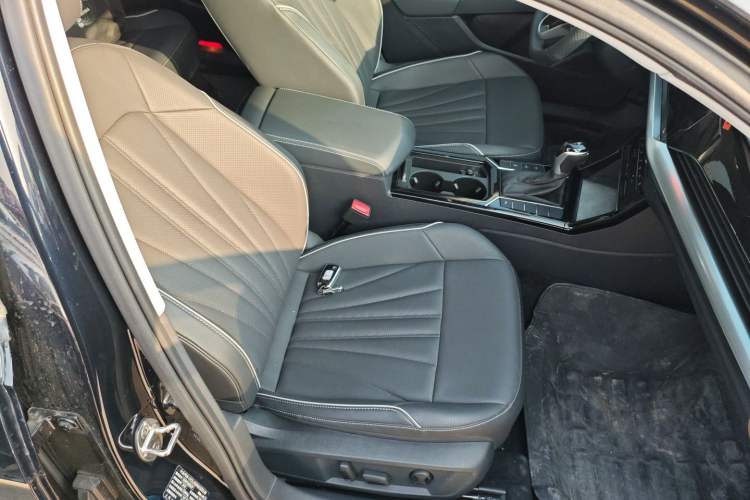 Used Volkswagen Passat 2024 330TSI Elite Edition
