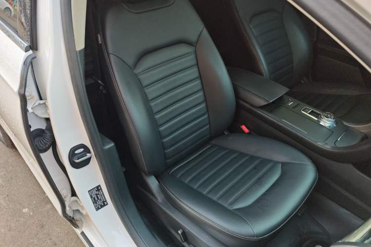 Used Ford Mondeo 2018 EcoBoost 180 Smart Control Fashion Model China V Standard
