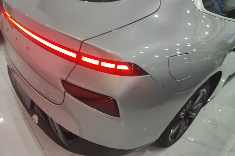 Used XPeng P7 2022 586G
