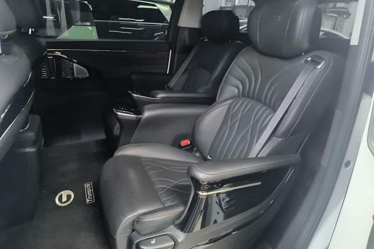 Used GAC Trumpchi M8 2024 Master Series 400T Ultimate Edition
